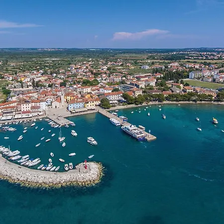 Holiday Home Valbandon 11 Vikendica *