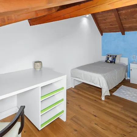 2 Bedroom Awesome Home In Valbandon Stinjan