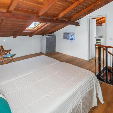 2 Bedroom Awesome Home In Valbandon Stinjan